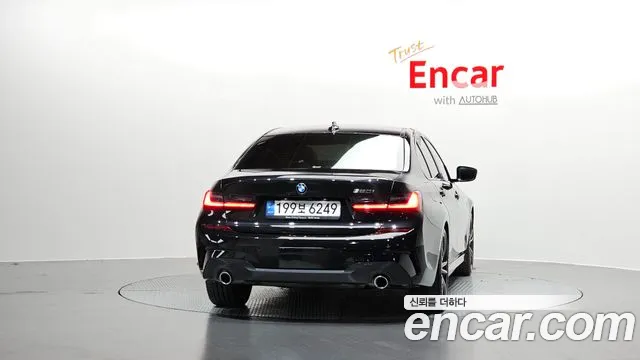 BMW 3-Series 3 серия (G20) 320i M Sport — Фото автомобиля 4