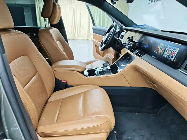 Li Auto ONE — Фото автомобиля 13