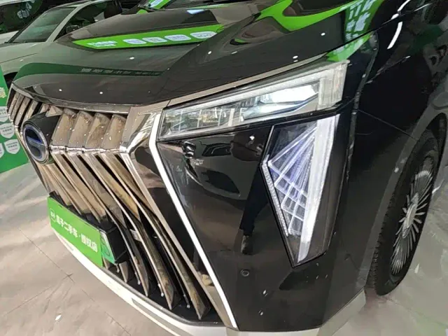 GAC Trumpchi E9 — Фото автомобиля 23