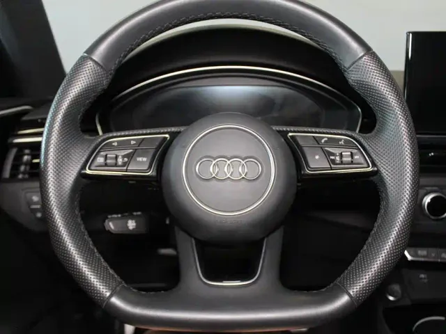 Audi A4L — Фото автомобиля 11