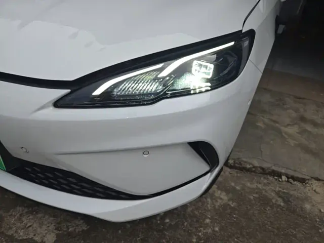 BYD Seal 05 DM-i — Фото автомобиля 23