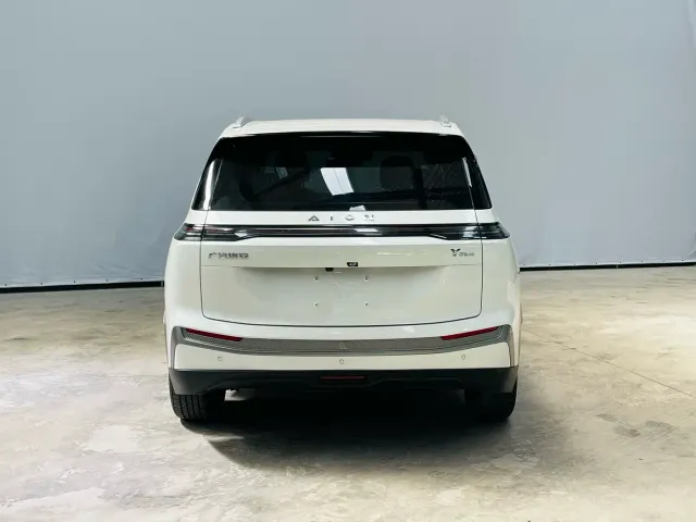 GAC Aion Y — Фото автомобиля 5
