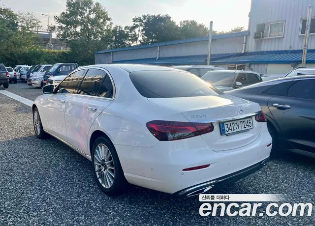 Mercedes-Benz E-Class W213 — Фото автомобиля 14