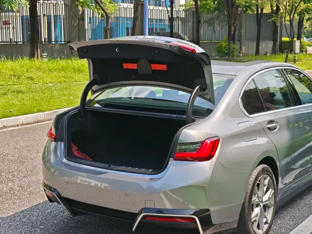 BMW BMW i3 2025 eDrive 35 L — Фото автомобиля 13