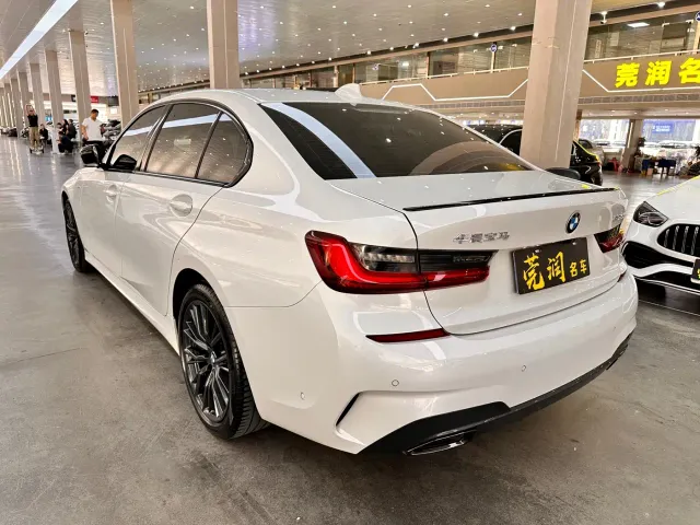 BMW 3 Series — Фото автомобиля 15