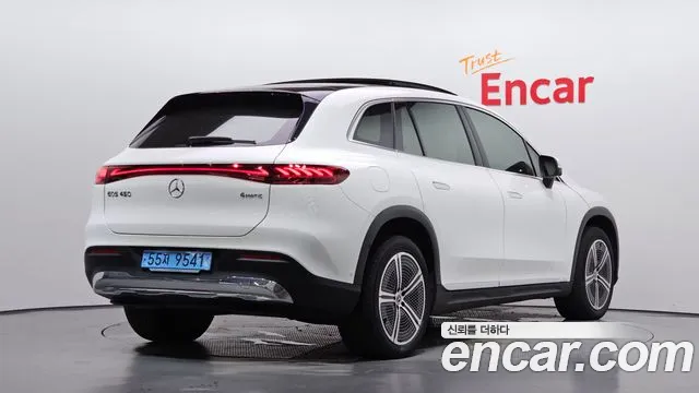 Mercedes-Benz EQS — Фото автомобиля 2