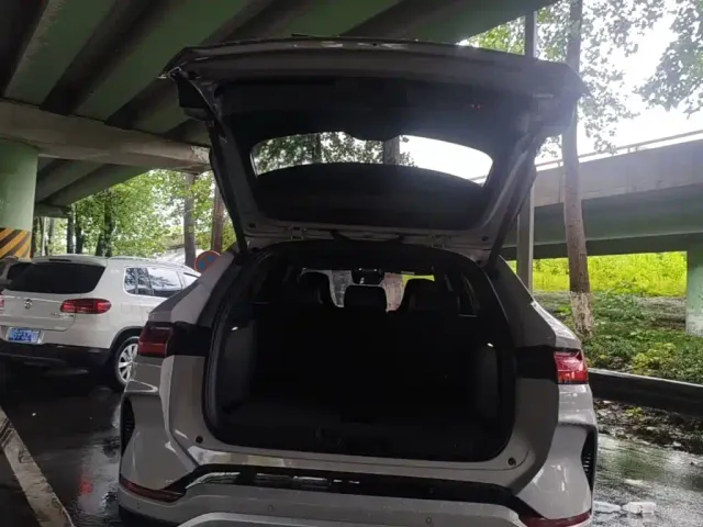 BYD Song PLUS — Фото автомобиля 18