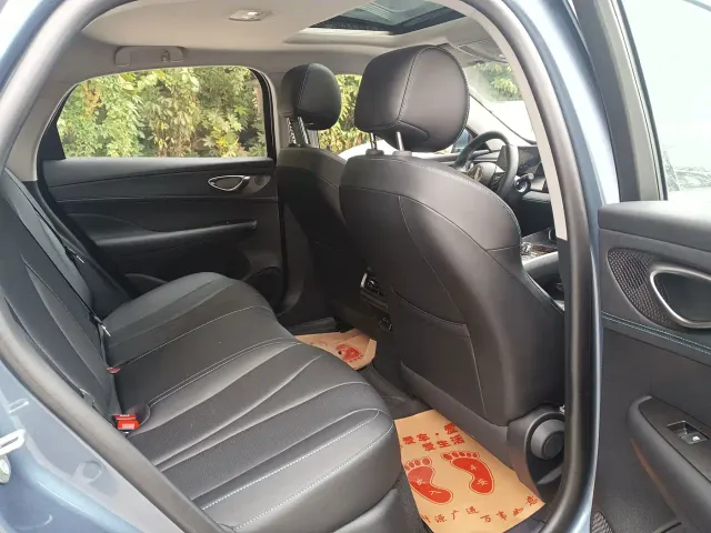 BYD Seal 05 DM-i — Фото автомобиля 17