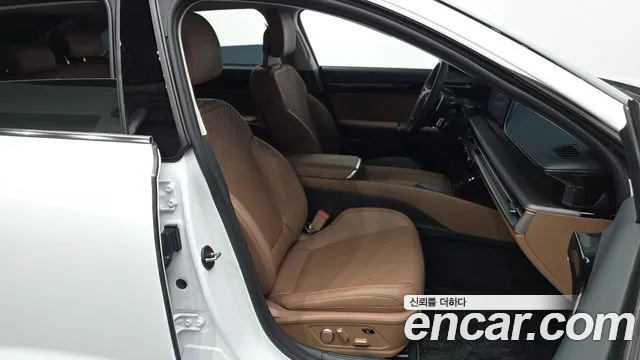 Hyundai Grandeur GN7 — Фото автомобиля 26