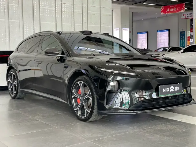 Nio ET5 Touring — Фото автомобиля 2