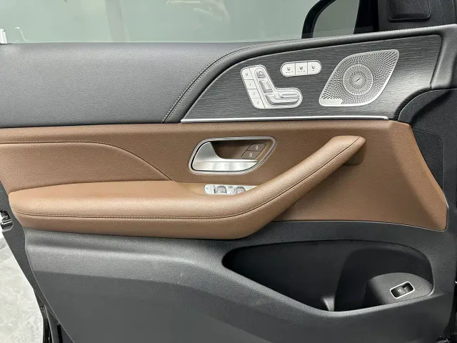 Mercedes-Benz GLS-Class — Фото автомобиля 18