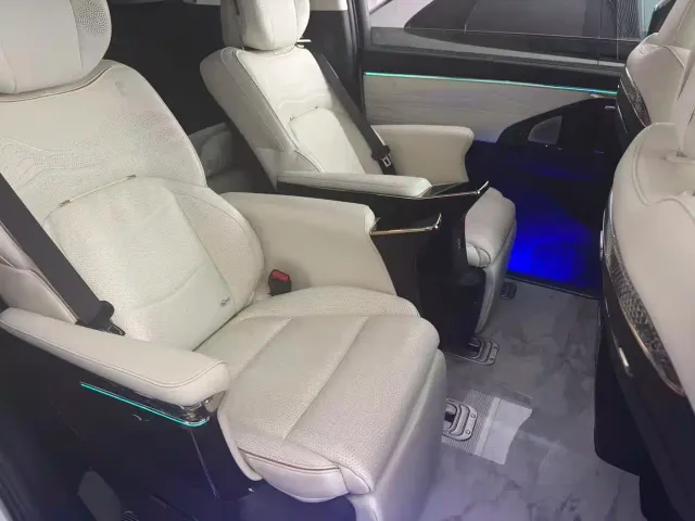 GAC Trumpchi E9 — Фото автомобиля 9