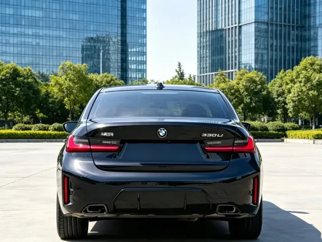 BMW 3 Series — Фото автомобиля 4