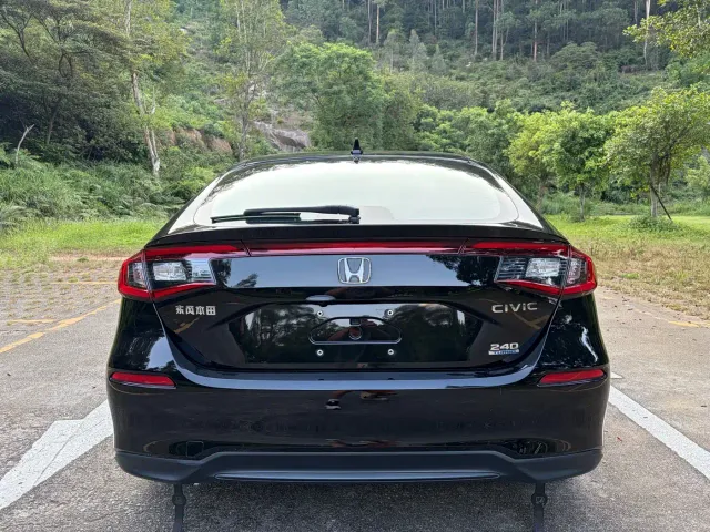 Honda Civic — Фото автомобиля 8
