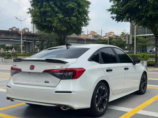 Honda Civic — Фото автомобиля 4