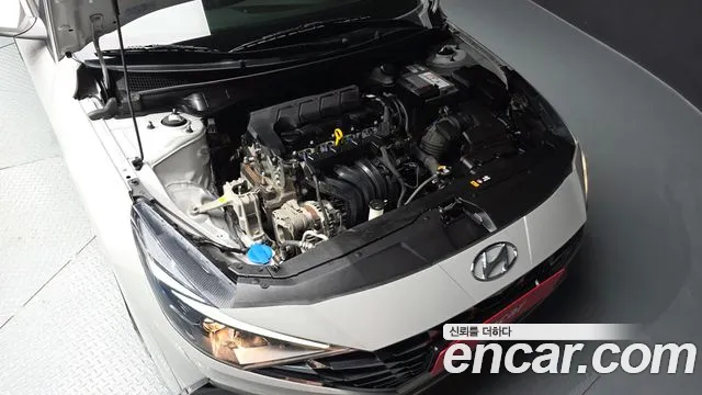 Hyundai Avante CN7 — Фото автомобиля 9