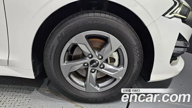 Kia K5 K5 3 поколение 2.0 LPI(Для проката) — Фото автомобиля 5
