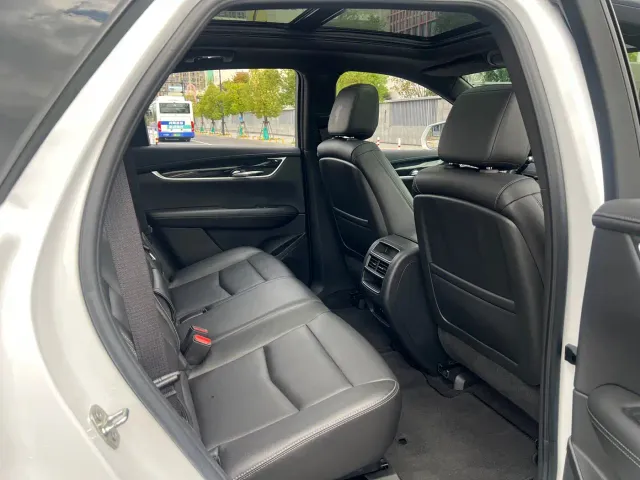 Cadillac XT5 — Фото автомобиля 13