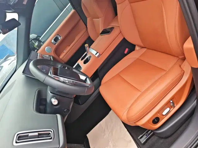 Li Auto L6 — Фото автомобиля 14