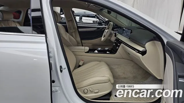 Genesis G80 Бензин 2.5 турбо AWD — Фото автомобиля 11