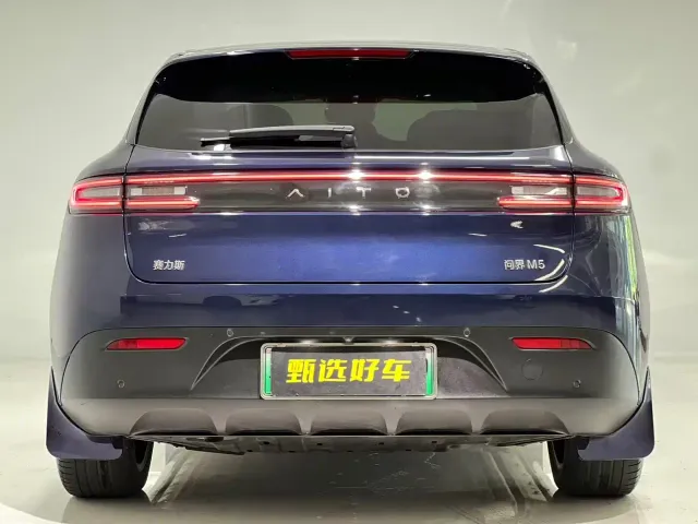 Aito M5 — Фото автомобиля 9