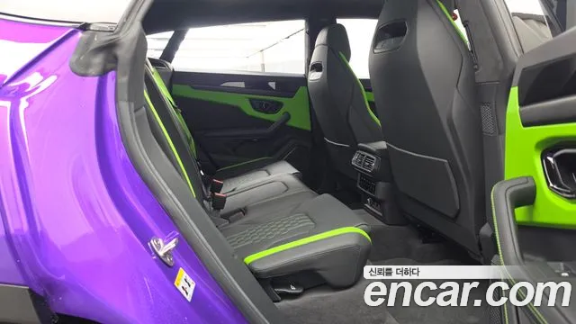 Lamborghini Urus — Фото автомобиля 12