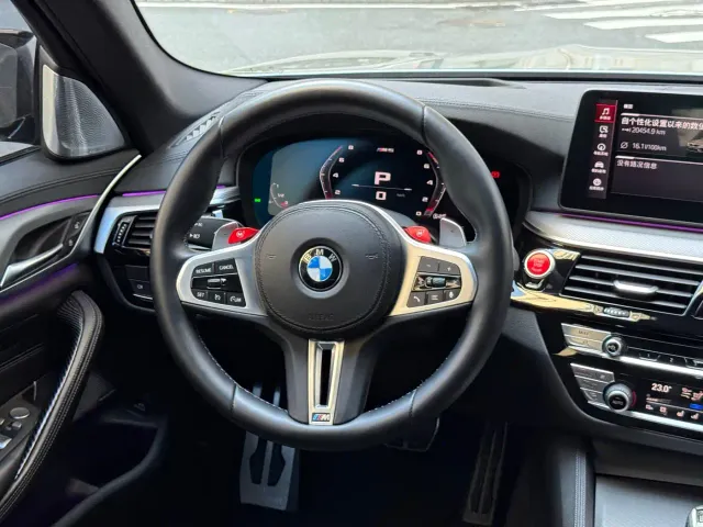 BMW M5 — Фото автомобиля 13