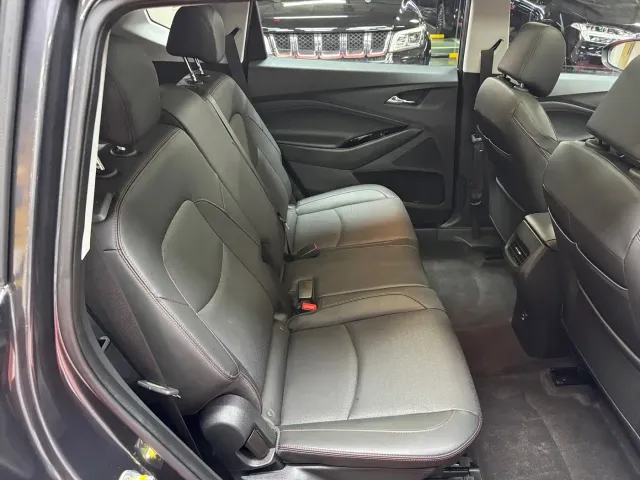 Chevrolet Orlando — Фото автомобиля 27