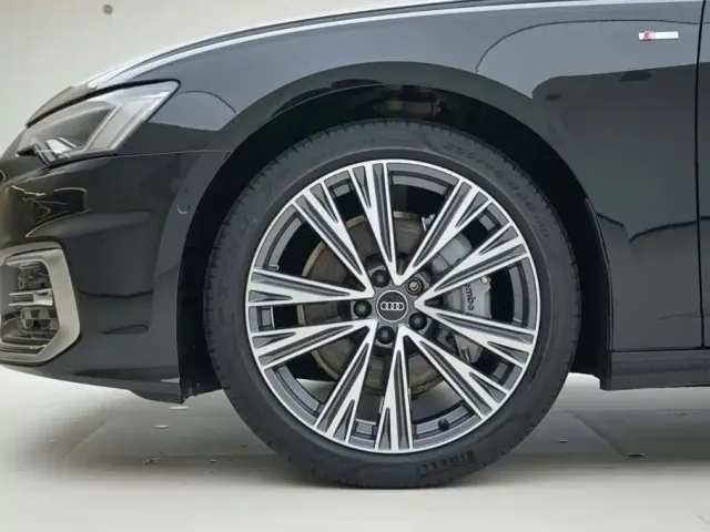 Audi A6L — Фото автомобиля 14
