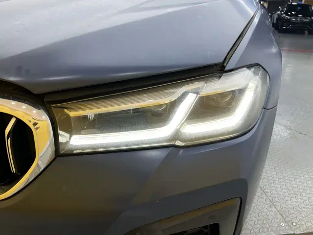 BMW 5 Series — Фото автомобиля 6