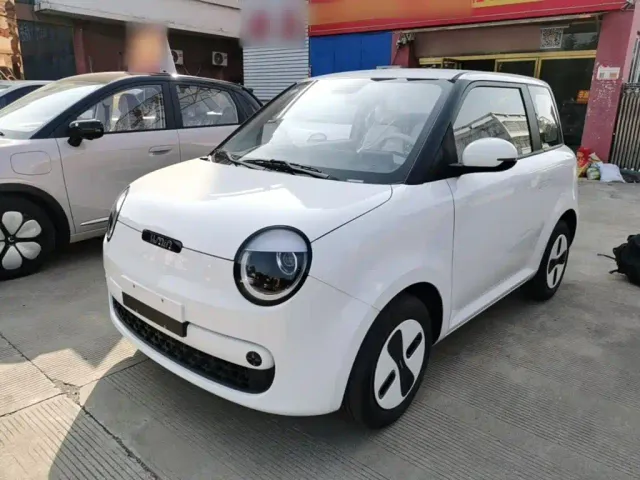 Фотография автомобиля — Changan Lumin