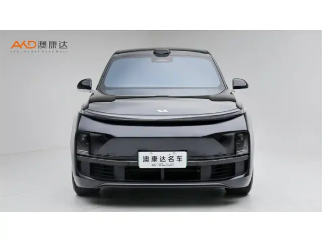 Li Auto L8 — Фото автомобиля 2