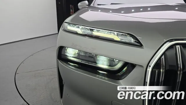 BMW 7-Series 7 серия (G70) 740i sDrive Design Pure Excellence — Фото автомобиля 15