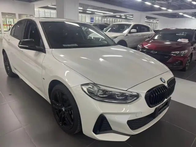 BMW 1 Series — Фото автомобиля 4