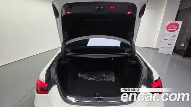 Mercedes-Benz S-Class — Фото автомобиля 20