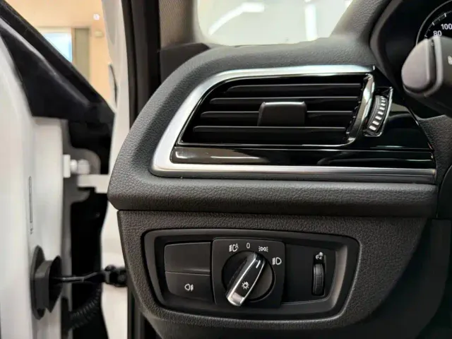 BMW 1 Series — Фото автомобиля 9