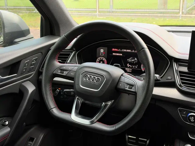 Audi Q5L Sportback — Фото автомобиля 19