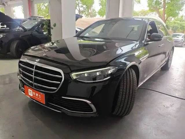 Фотография автомобиля — Mercedes-Benz S-Class