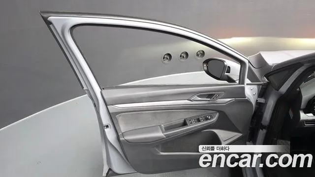 Volkswagen Golf Golf 8 поколение 2.0 TDI Prestige — Фото автомобиля 18
