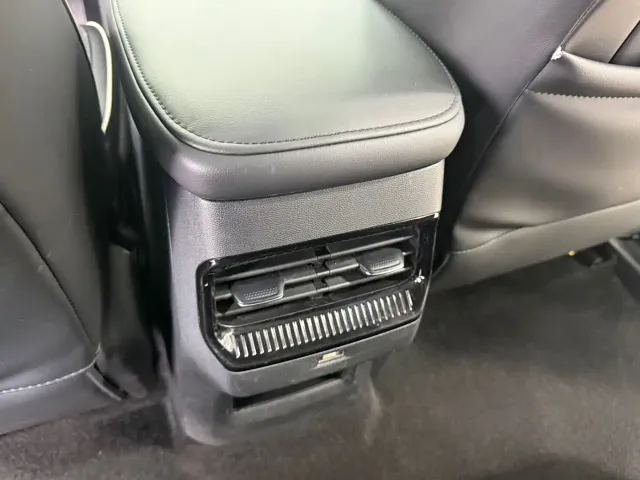 Wuling Jiachen — Фото автомобиля 17