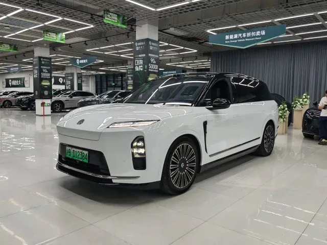 Фотография автомобиля — Nio ES8
