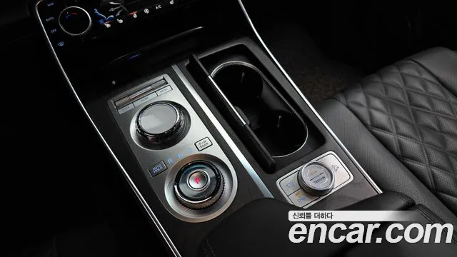 Genesis GV80 — Фото автомобиля 12