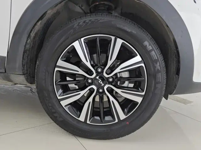 Kia KX1 — Фото автомобиля 6