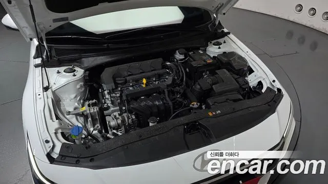 Hyundai Avante CN7 — Фото автомобиля 9