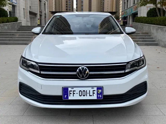 Volkswagen Bora — Фото автомобиля 2