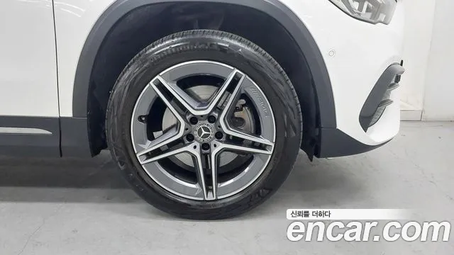 Mercedes-Benz GLA-Class — Фото автомобиля 5