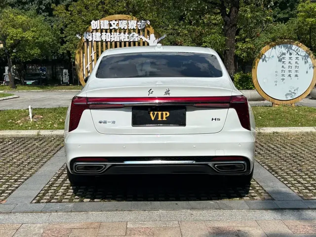 Hongqi H5 — Фото автомобиля 10