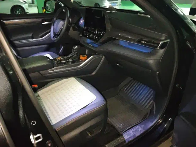 Toyota Crown Kluger — Фото автомобиля 8