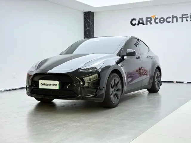 Фотография автомобиля — Tesla Model Y