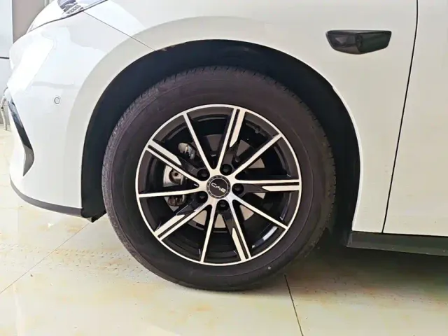 BYD Seal 06 — Фото автомобиля 22